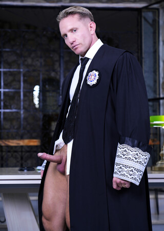 Capo Dei Capi: Pinched