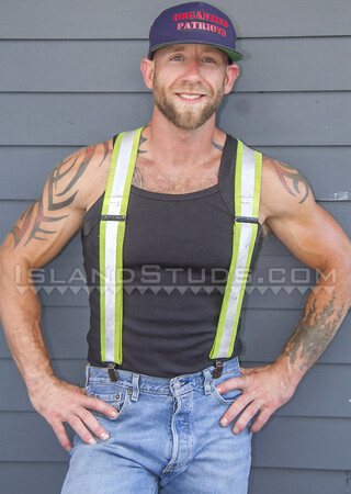 After a Long Hiatus, Hairy Bottom Bearded Big Bodybuilder Baker is Back! Rides a 12" Beaded Dildo and Cums!