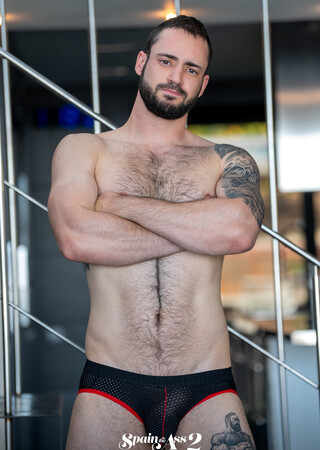 Spain in the Ass 2: MrDeepVoice's First Double-Penetration Gangbang