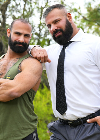 Squirt Casual Encounters: Outdoor Park Cruising