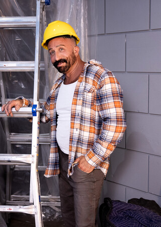 STEEL ERECTORS